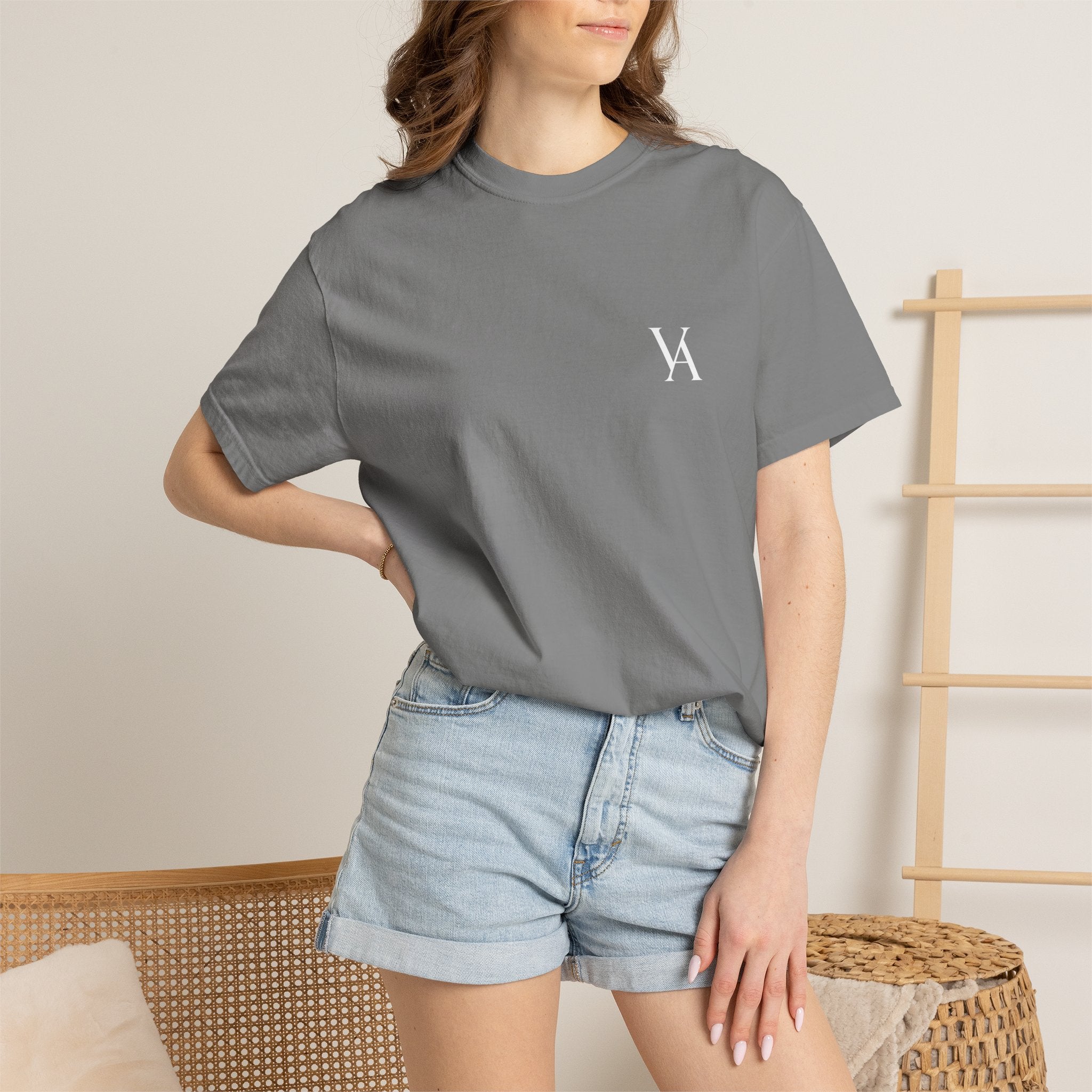 Vaelo Logo T-Shirt — Minimal Branded Tee